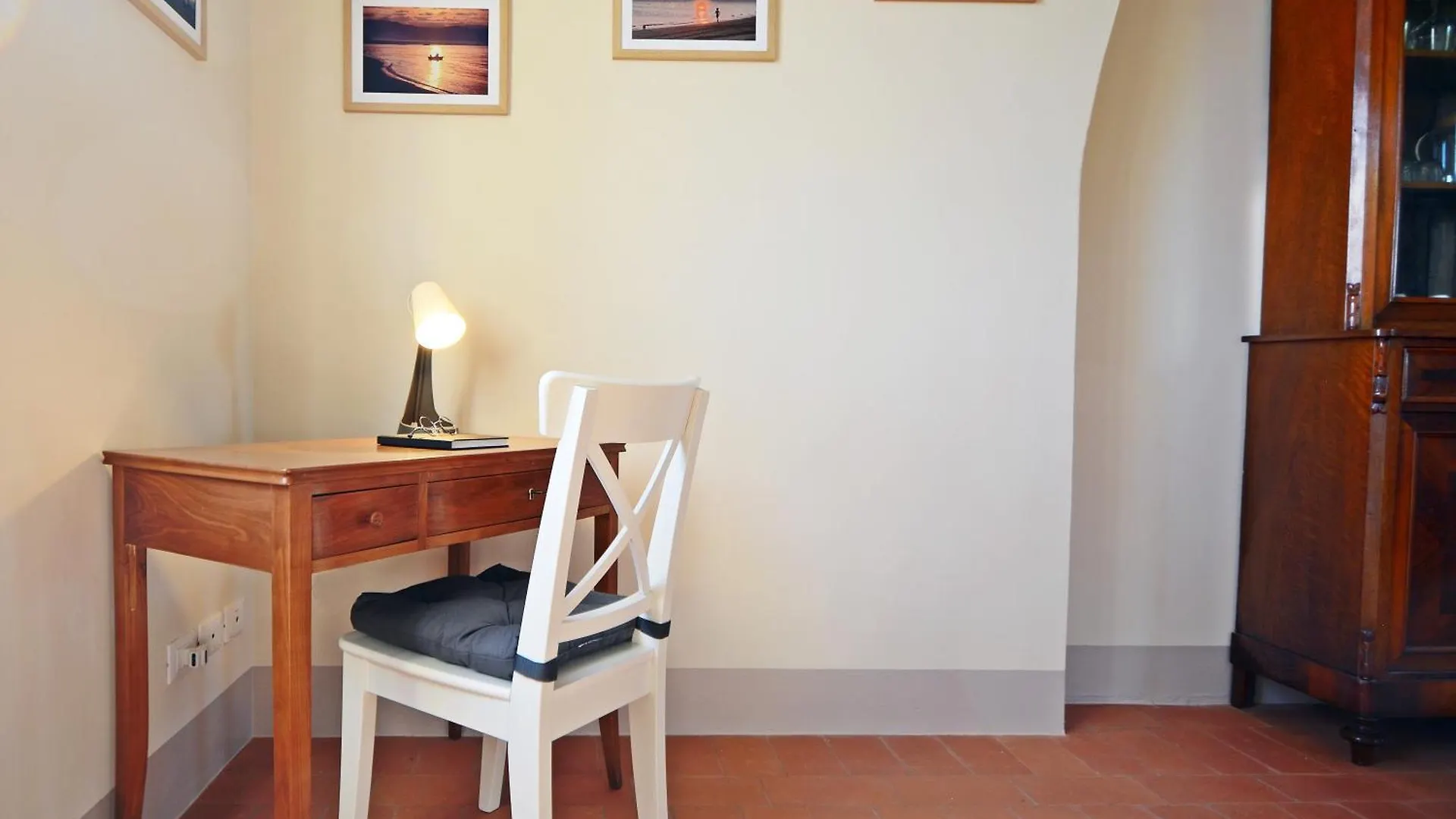 Maremma 1851 Villa Follonica 0*,
